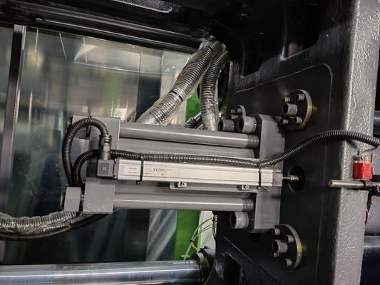 เครื่องพิมพ์ฉีดพลาสติก 160Mpa